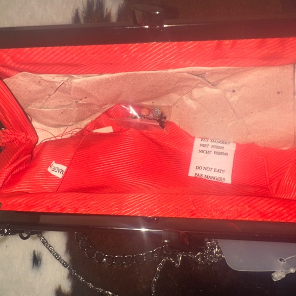 Red & White Embellished Handbag with shoulder chains and hand chains - Picture 8 of 8